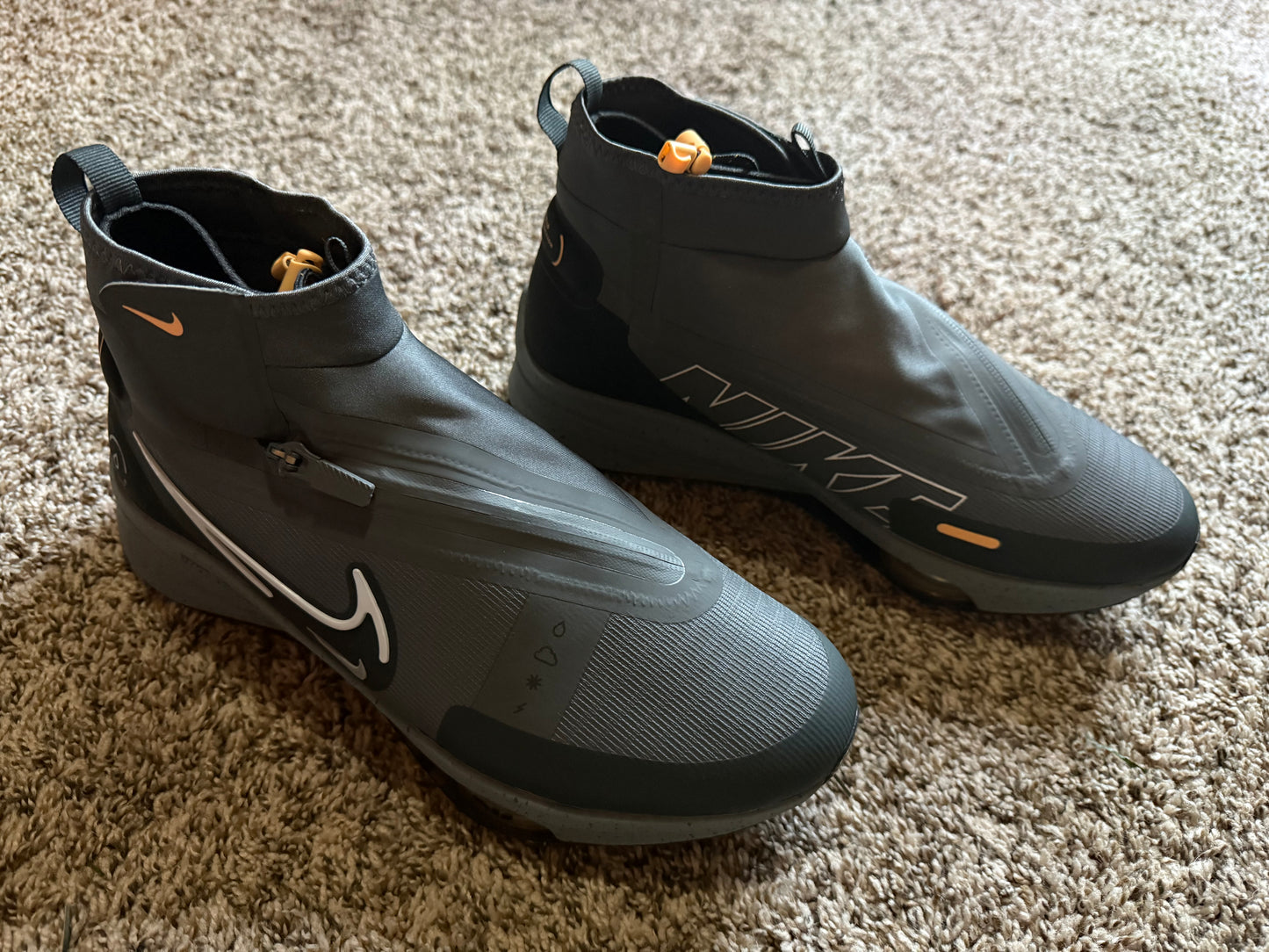 Nike Air Sheid Men 9.5