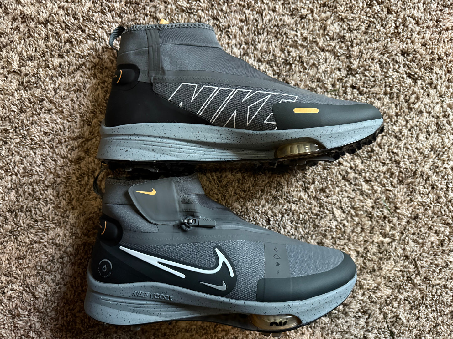 Nike Air Sheid Men 9.5
