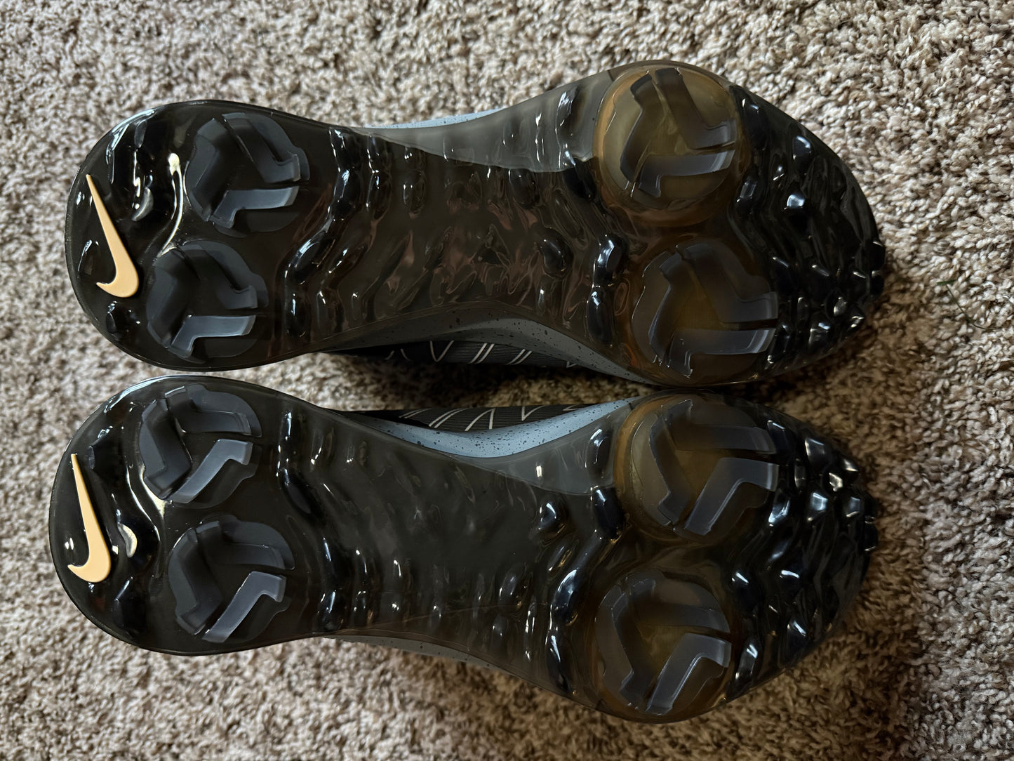 Nike Air Sheid Men 9.5