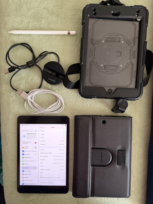 Apple iPad Mini 5th Gen Unlocked Bundle With Cases, Apple Pen and Pen Charger